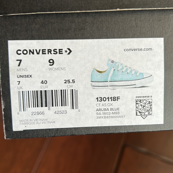 Converse💕NIB💕Aruba Blue💕Unisex 💕Mens 7💕Women’s 9💕Sneakers - Picture 8 of 9